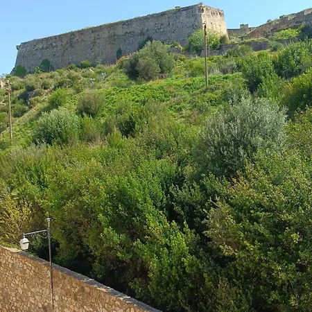 Tramonto Apartment *